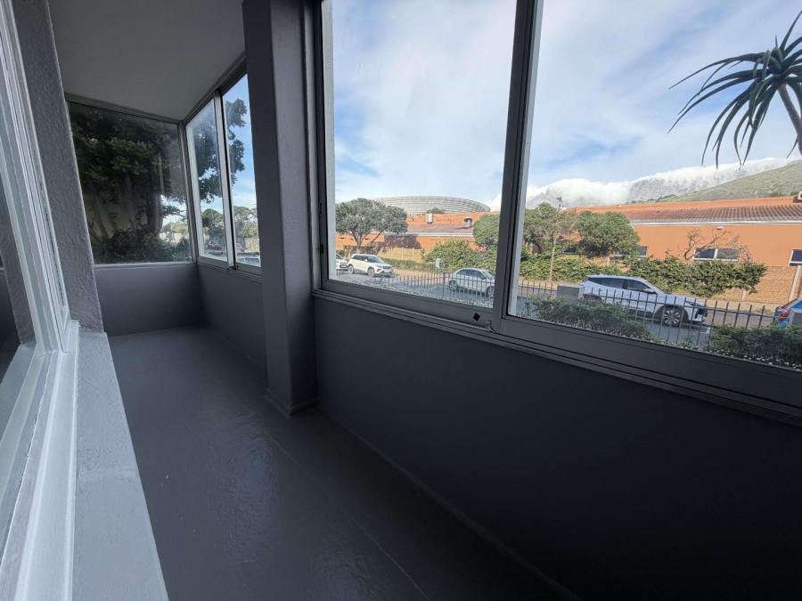 To Let 2 Bedroom Property for Rent in Mouille Point Western Cape